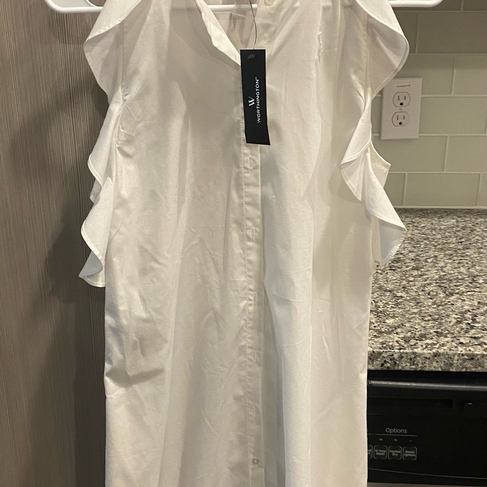 White Worthington brunch dress. Never worn. Tags still on item.